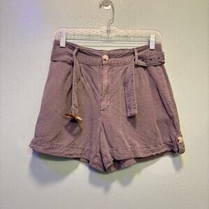 Nicole Miller Linen Blend Gray High-Waisted Shorts Button Detail and Belt Size 6